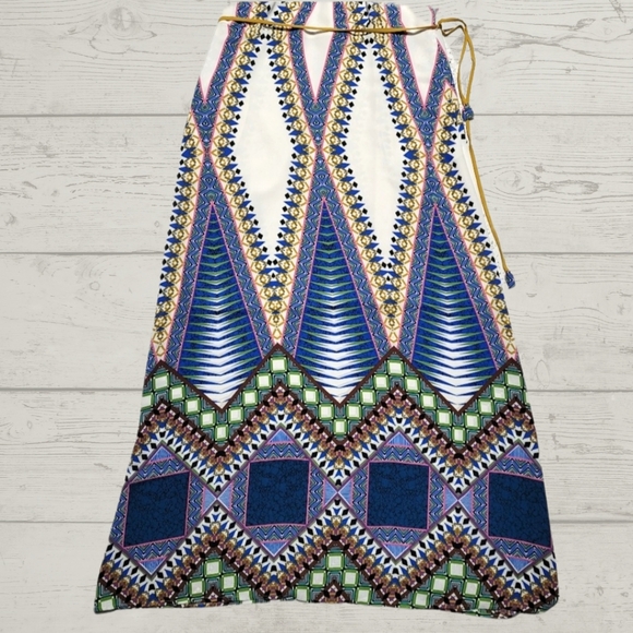 Anthropologie Maeve Pakpao Maxi Dress - Picture 3 of 11